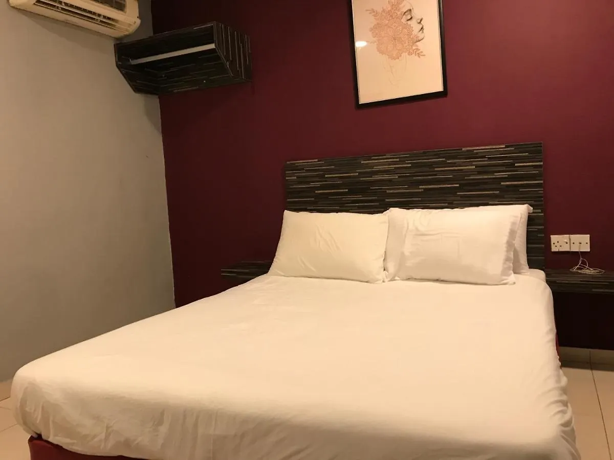 Oyo 90487 K Threegod Hotel Johor Bahru