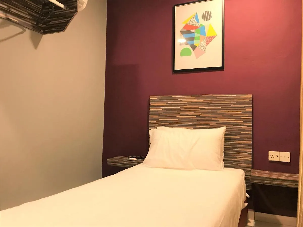 Oyo 90487 K Threegod Hotel Johor Bahru Malaysia
