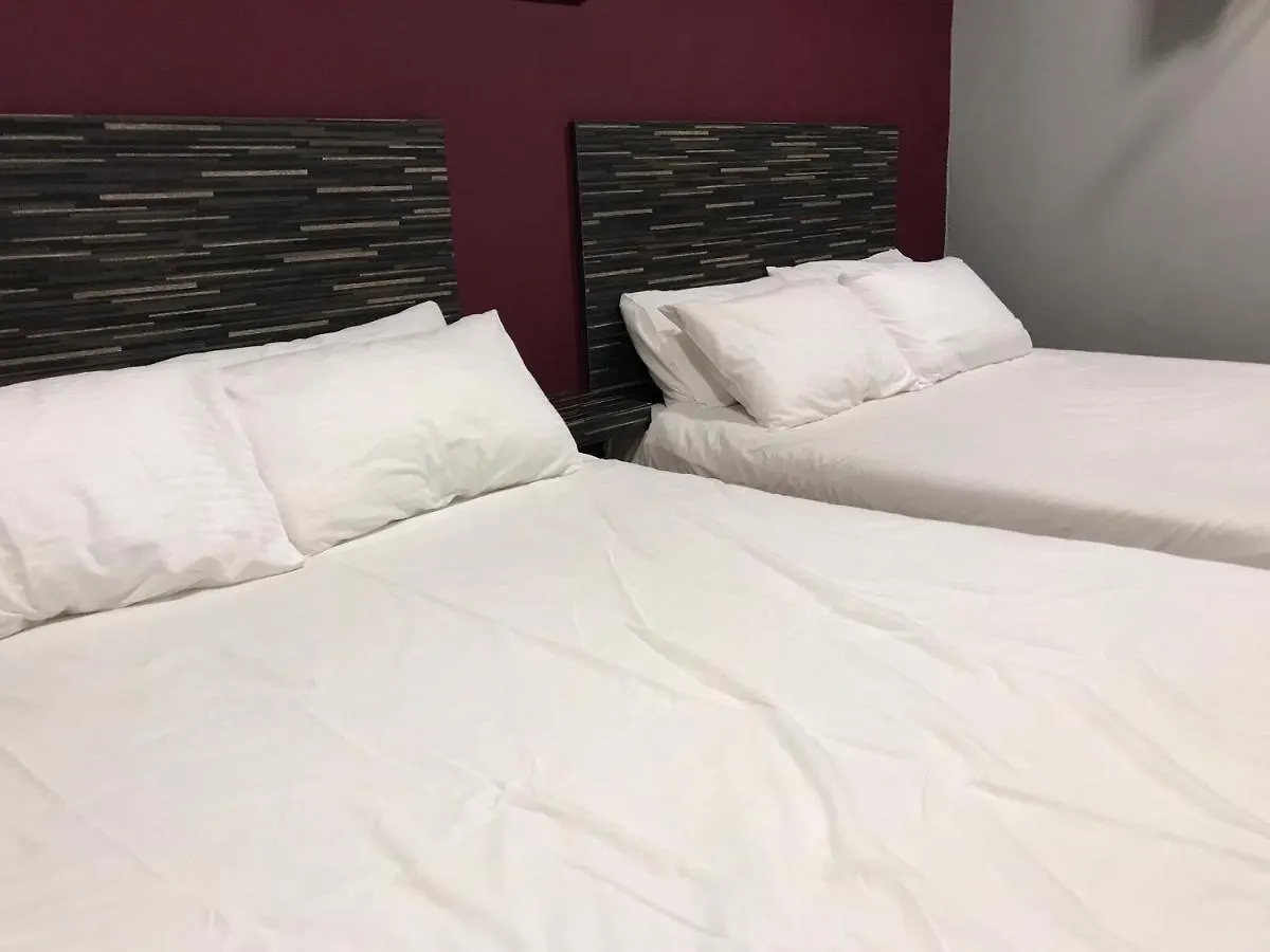 Oyo 90487 K Threegod Hotel Johor Bahru 2*,  Malaysia