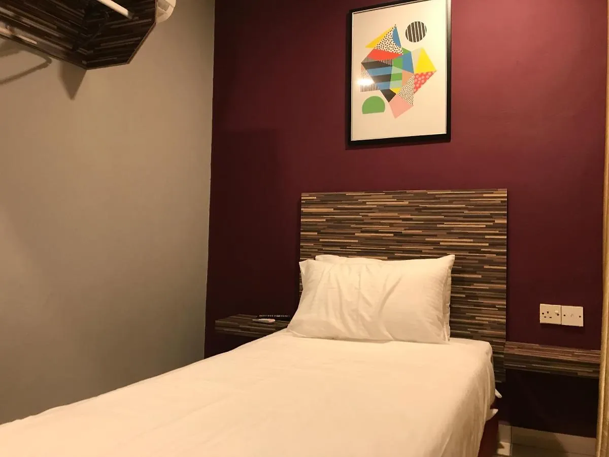 Oyo 90487 K Threegod Hotel Johor Bahru