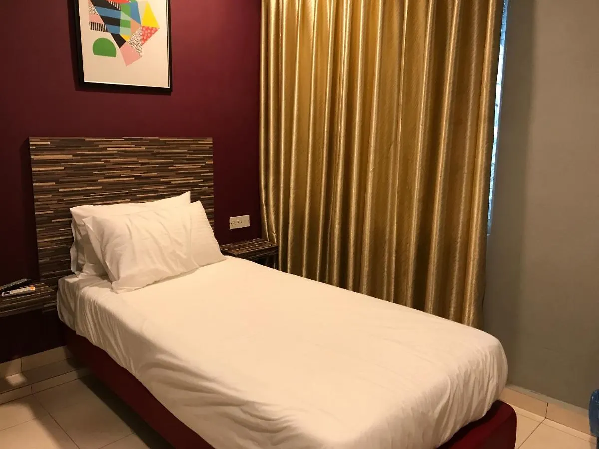 **  Oyo 90487 K Threegod Hotel Johor Bahru Malaysia