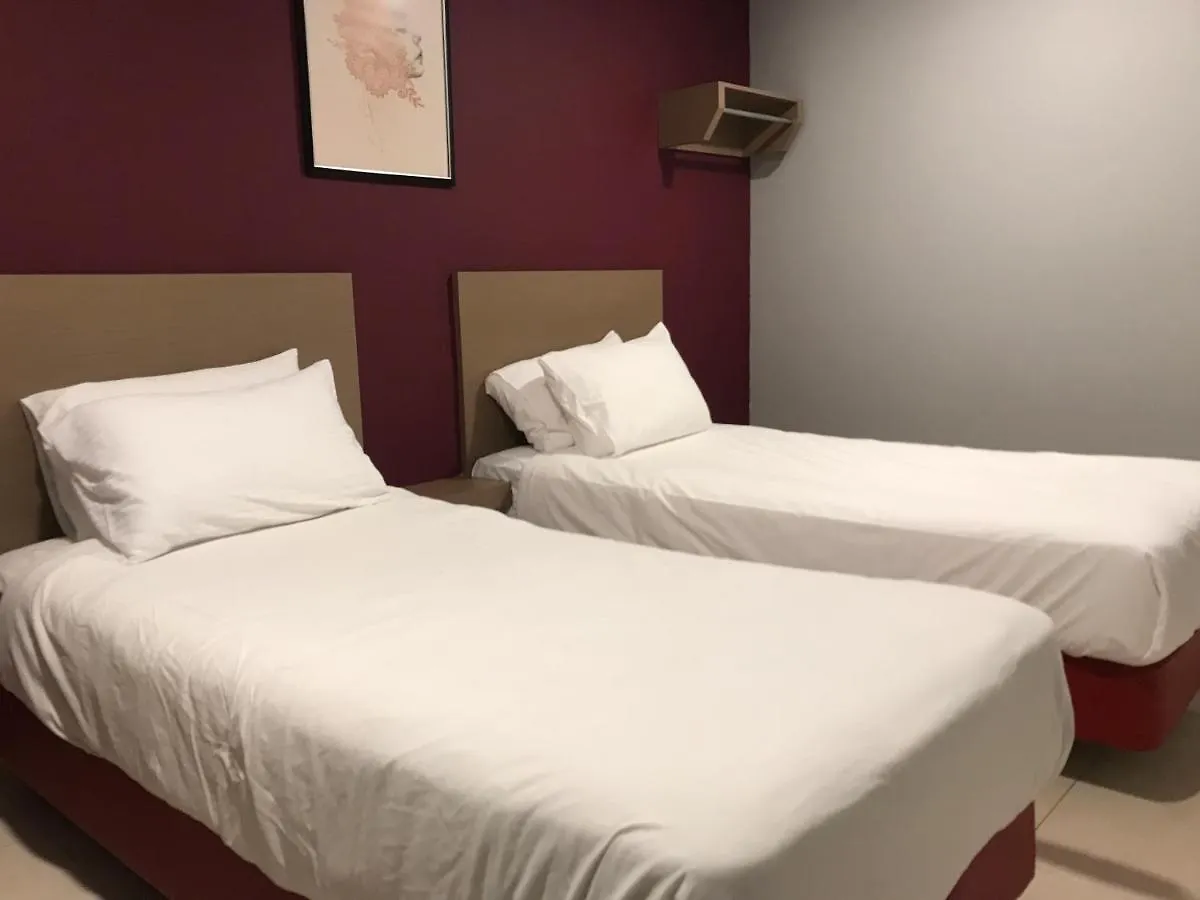 Oyo 90487 K Threegod Hotel Johor Bahru
