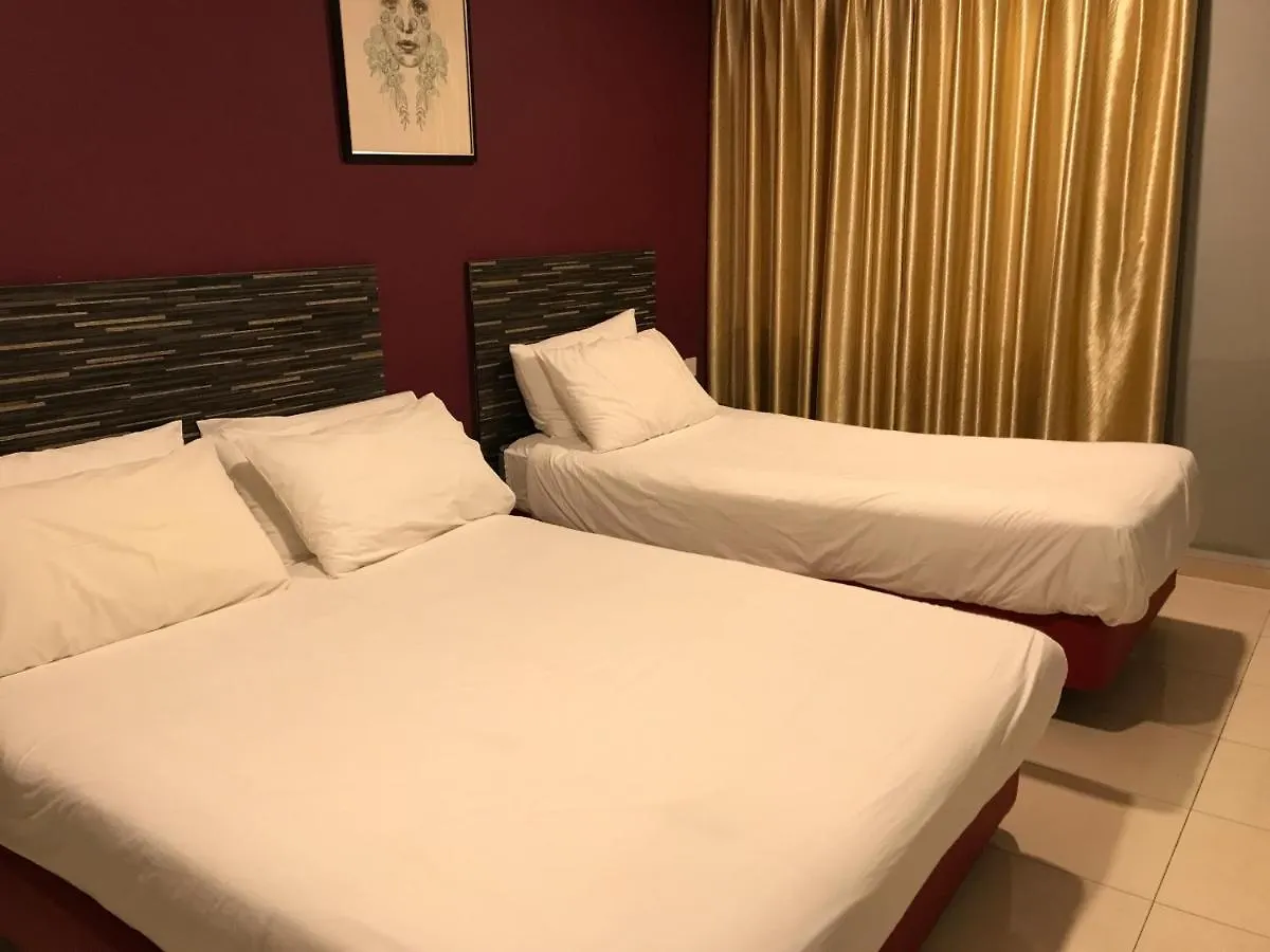 Oyo 90487 K Threegod Hotel Johor Bahru