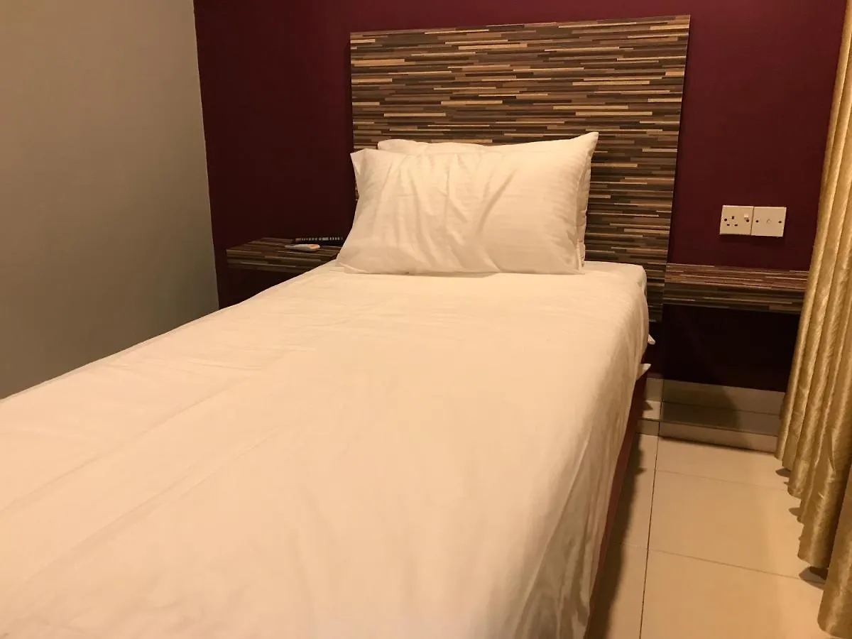 Oyo 90487 K Threegod Hotel Johor Bahru