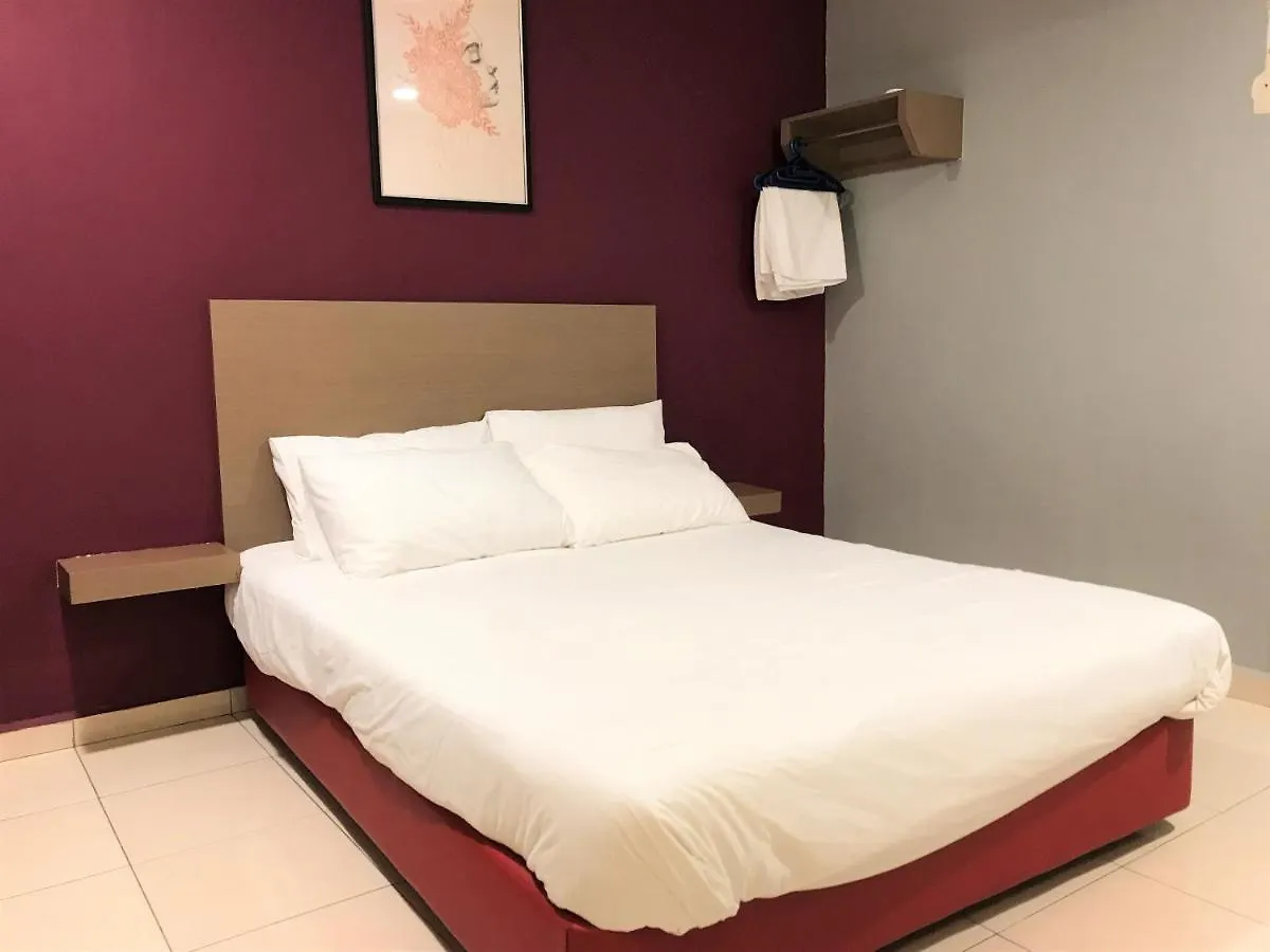Oyo 90487 K Threegod Hotel Johor Bahru